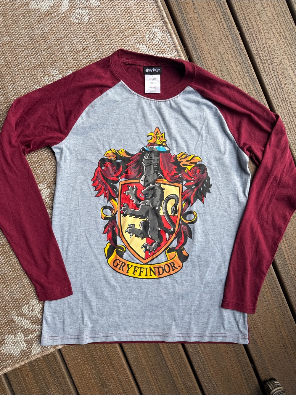 Harry Potter Gryffindor Raglan Tee - Maroon Sleeves, Grey Body